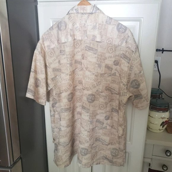 Hard Rock Cafe Minneapolis Save the Planet - 1971  - Picture 7 of 8